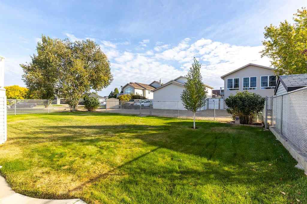MLS® A2261552 - 58 Cottonwood Court SW in Cottonwood Medicine Hat, Residential