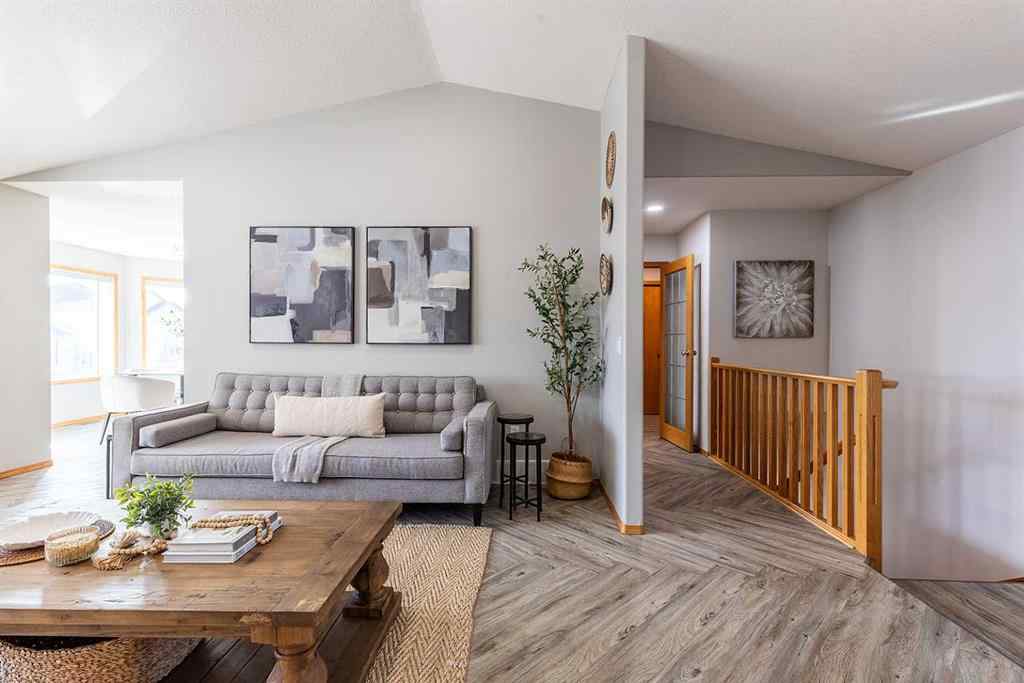 MLS® A2261552 - 58 Cottonwood Court SW in Cottonwood Medicine Hat, Residential