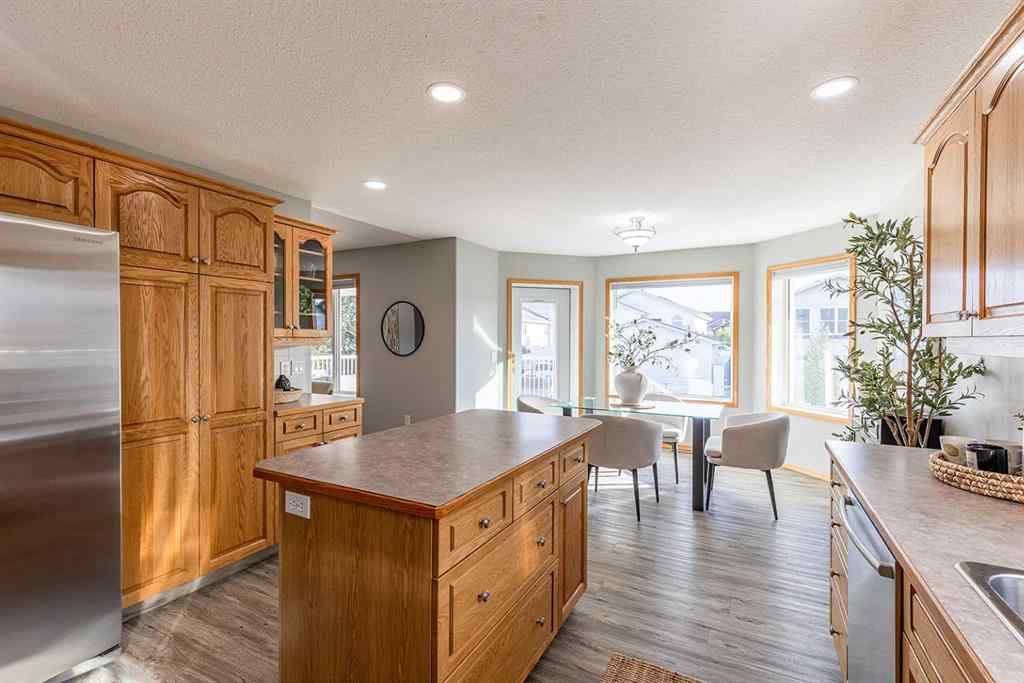 MLS® A2261552 - 58 Cottonwood Court SW in Cottonwood Medicine Hat, Residential