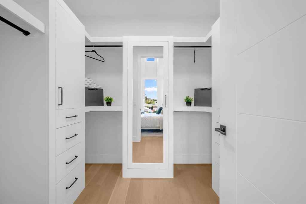 MLS® A2261556 - 2020 22 Avenue NW in Banff Trail Calgary, Residential