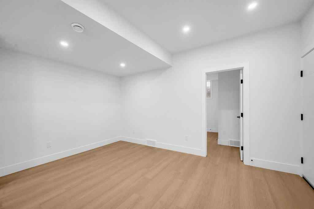 MLS® A2261556 - 2020 22 Avenue NW in Banff Trail Calgary, Residential