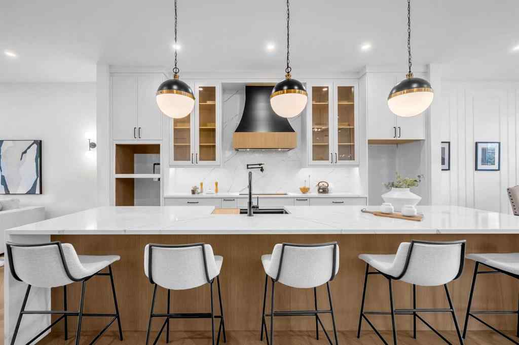 MLS® A2261556 - 2020 22 Avenue NW in Banff Trail Calgary, Residential