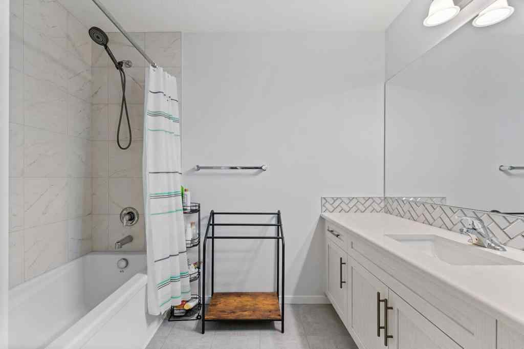 MLS® A2261558 - 281 Yorkville Road SW in Yorkville Calgary, Residential