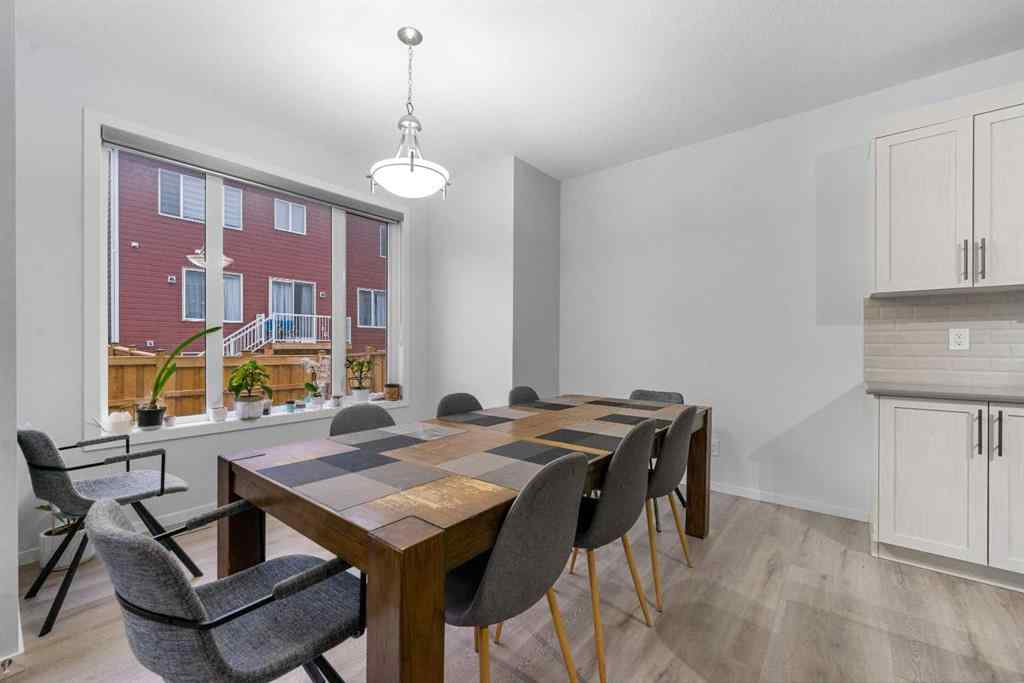 MLS® A2261558 - 281 Yorkville Road SW in Yorkville Calgary, Residential