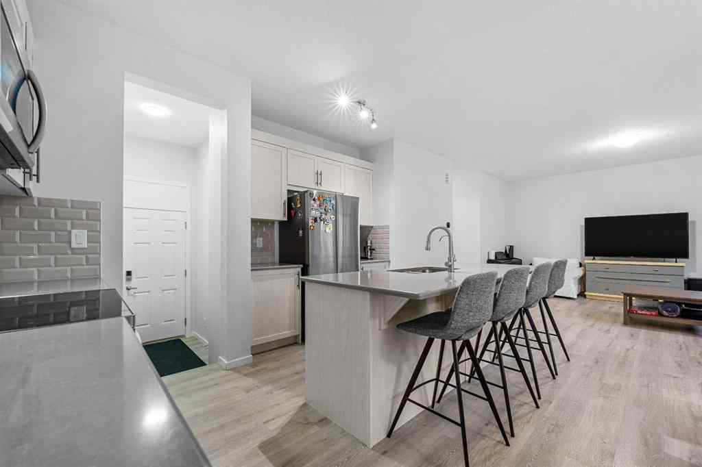 MLS® A2261558 - 281 Yorkville Road SW in Yorkville Calgary, Residential