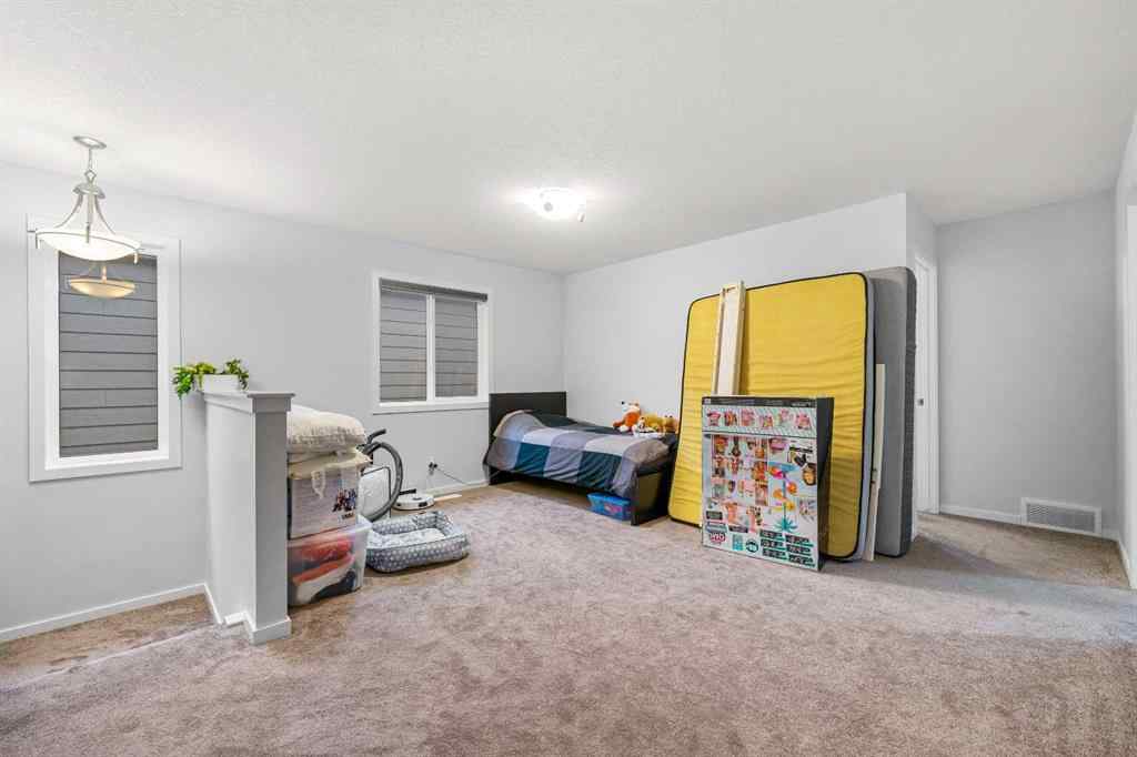 MLS® A2261558 - 281 Yorkville Road SW in Yorkville Calgary, Residential