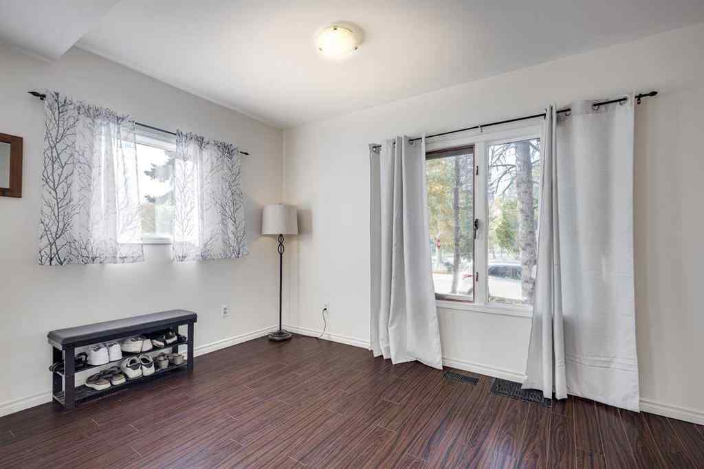 MLS® A2261565 - 5120 53 Avenue  in Central Ponoka Ponoka, Residential