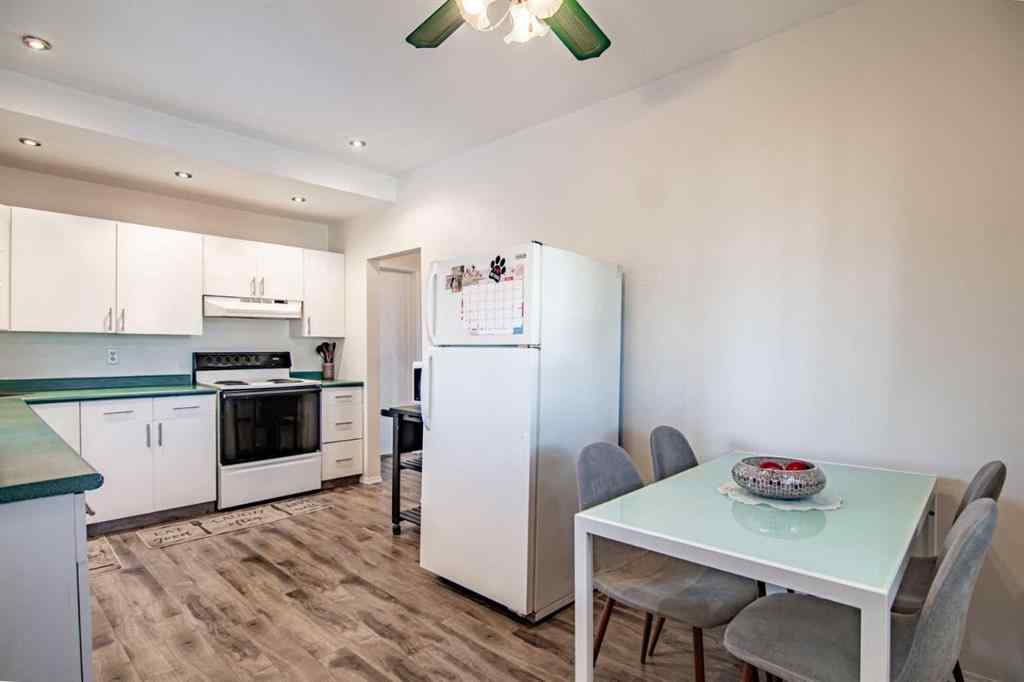 MLS® A2261565 - 5120 53 Avenue  in Central Ponoka Ponoka, Residential