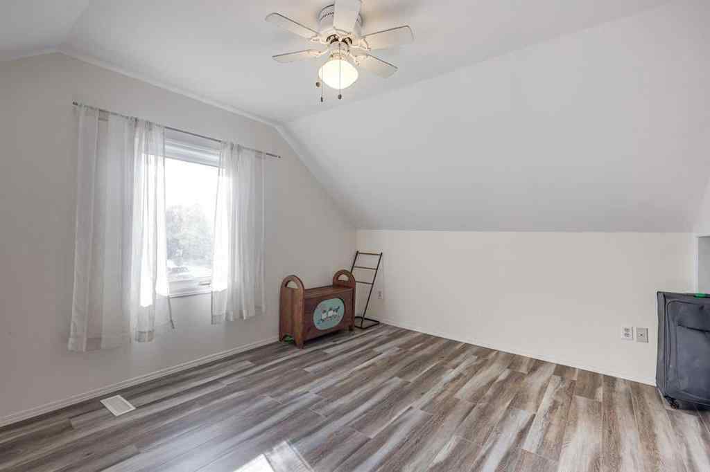 MLS® A2261565 - 5120 53 Avenue  in Central Ponoka Ponoka, Residential