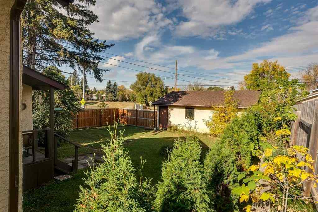 MLS® A2261565 - 5120 53 Avenue  in Central Ponoka Ponoka, Residential