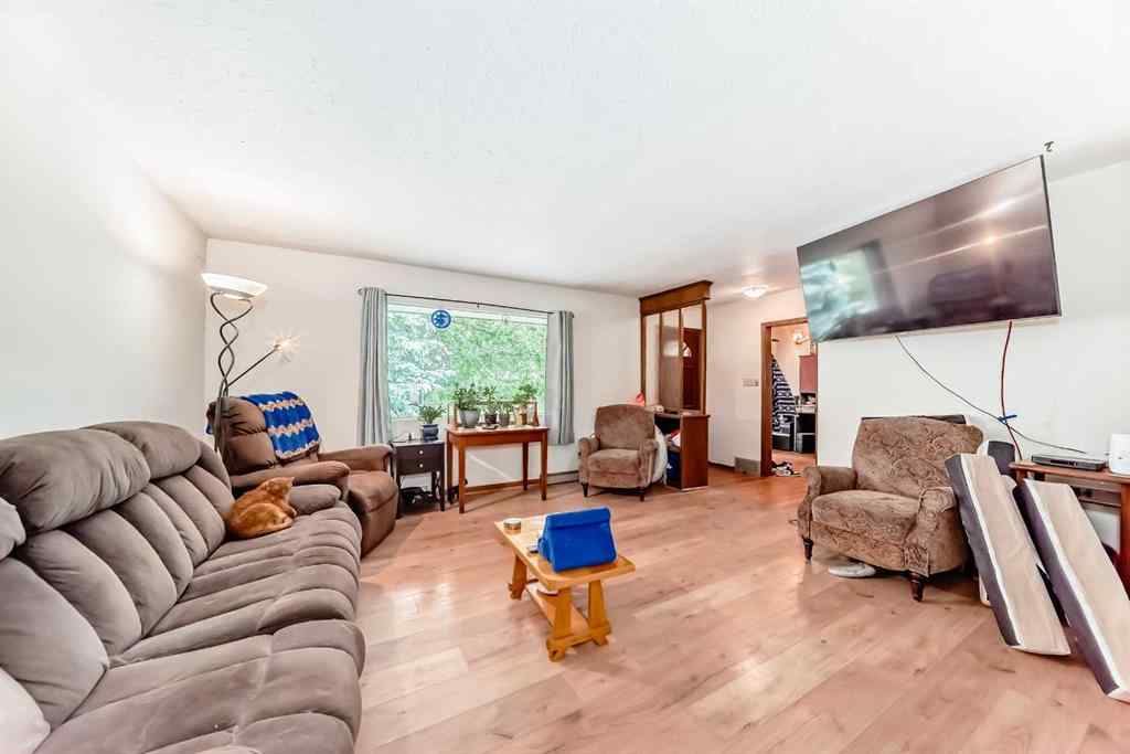 MLS® A2261569 - 59 Rosewood Road NW in Rosemont Calgary, Residential