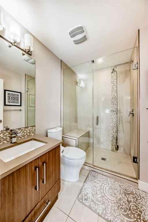 MLS® A2261571 - Unit #2 924 3 Avenue NW in Sunnyside Calgary, Residential