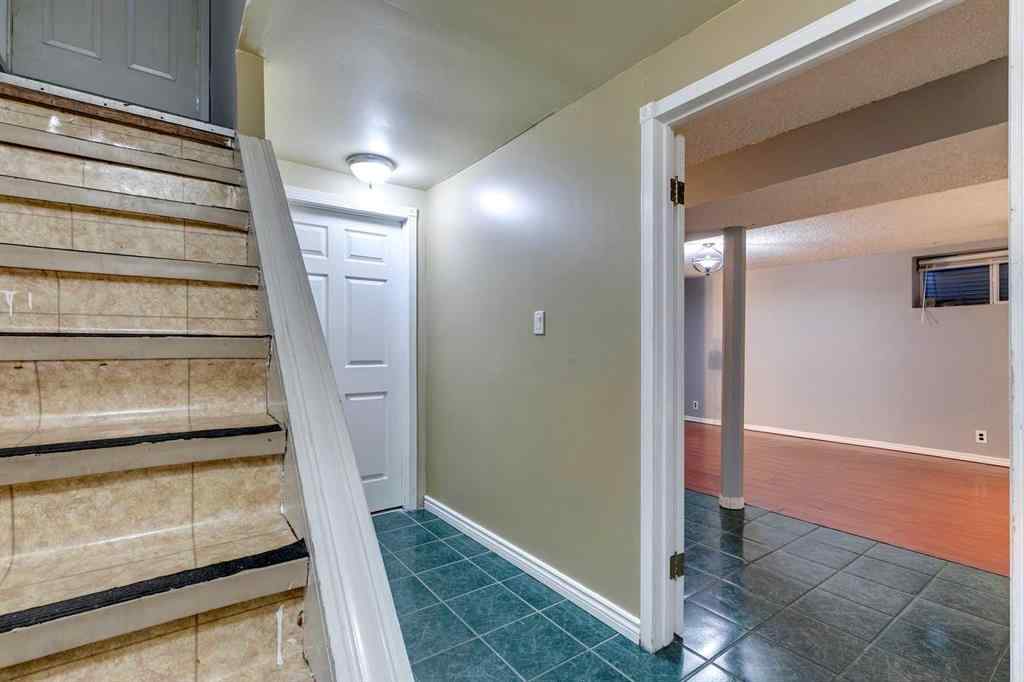 MLS® A2261574 - 100 Allandale Close SE in Acadia Calgary, Residential