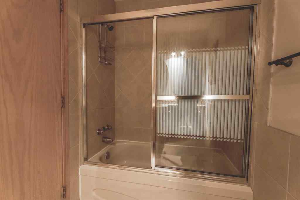 MLS® A2261577 - 135 Canterbury Court SW in Canyon Meadows Calgary, Residential