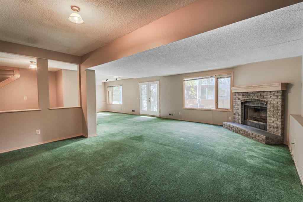 MLS® A2261577 - 135 Canterbury Court SW in Canyon Meadows Calgary, Residential