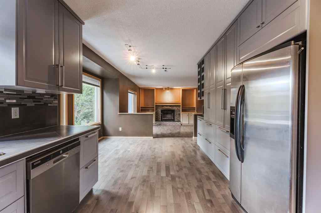 MLS® A2261577 - 135 Canterbury Court SW in Canyon Meadows Calgary, Residential