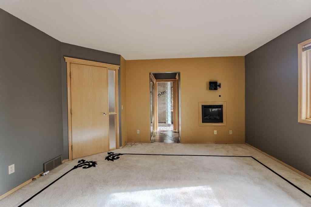 MLS® A2261577 - 135 Canterbury Court SW in Canyon Meadows Calgary, Residential