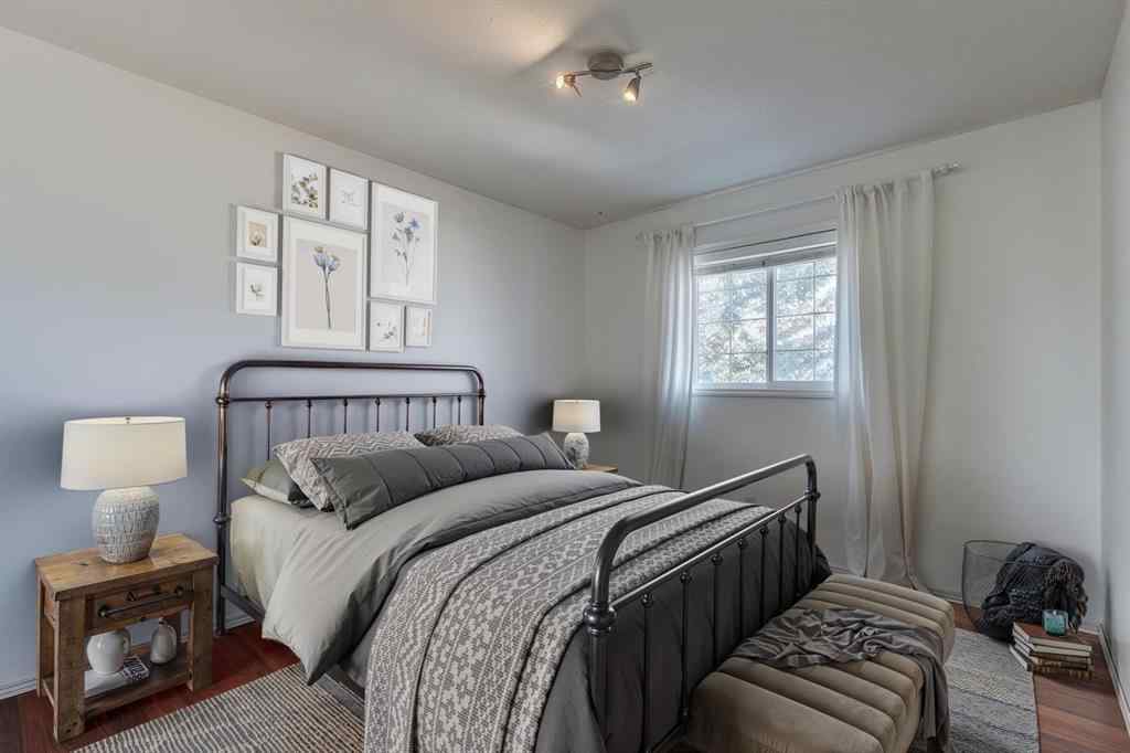 MLS® A2261578 - 1145 Sunlake Link SE in Sundance Calgary, Residential