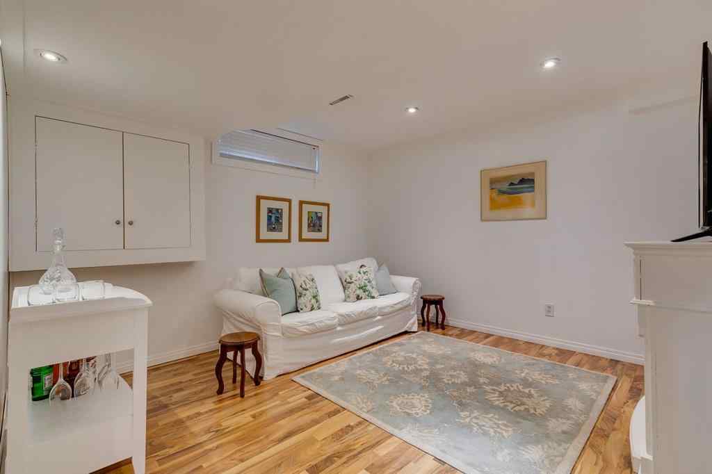 MLS® A2261578 - 1145 Sunlake Link SE in Sundance Calgary, Residential