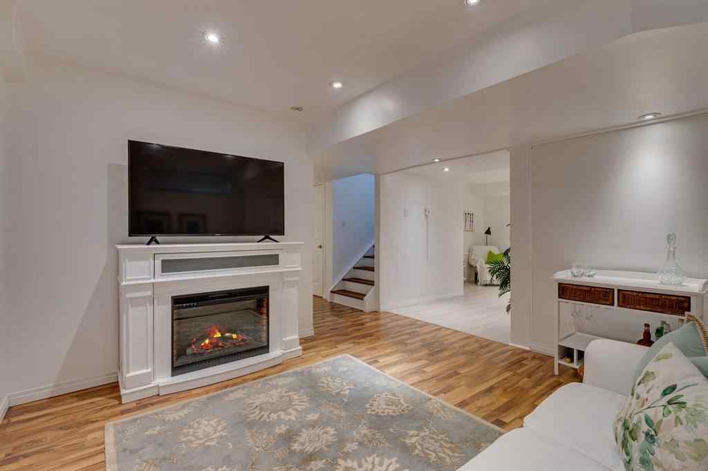 MLS® A2261578 - 1145 Sunlake Link SE in Sundance Calgary, Residential