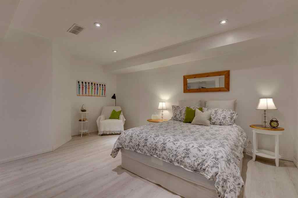 MLS® A2261578 - 1145 Sunlake Link SE in Sundance Calgary, Residential