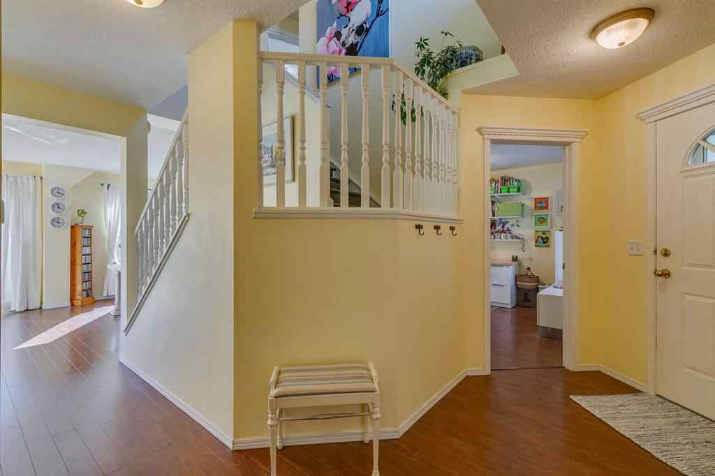 MLS® A2261578 - 1145 Sunlake Link SE in Sundance Calgary, Residential