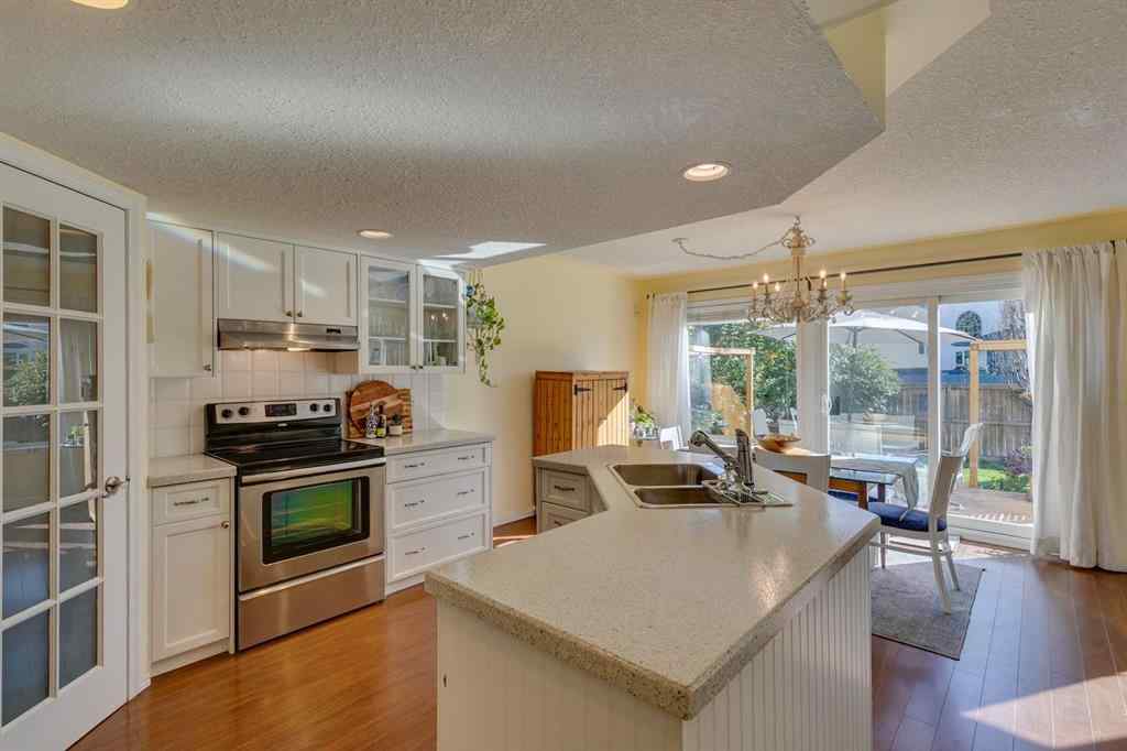 MLS® A2261578 - 1145 Sunlake Link SE in Sundance Calgary, Residential