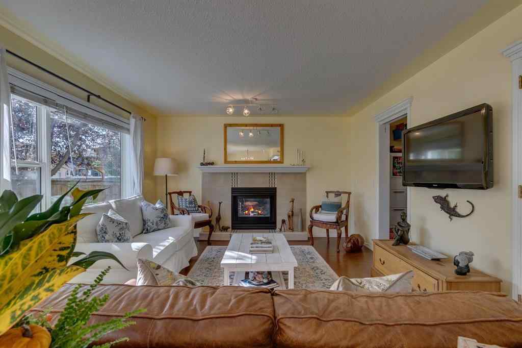 MLS® A2261578 - 1145 Sunlake Link SE in Sundance Calgary, Residential