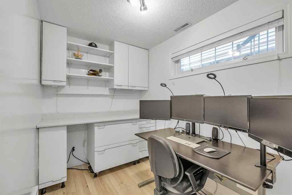 MLS® A2261580 - 1629 29 Avenue SW in South Calgary Calgary, Residential