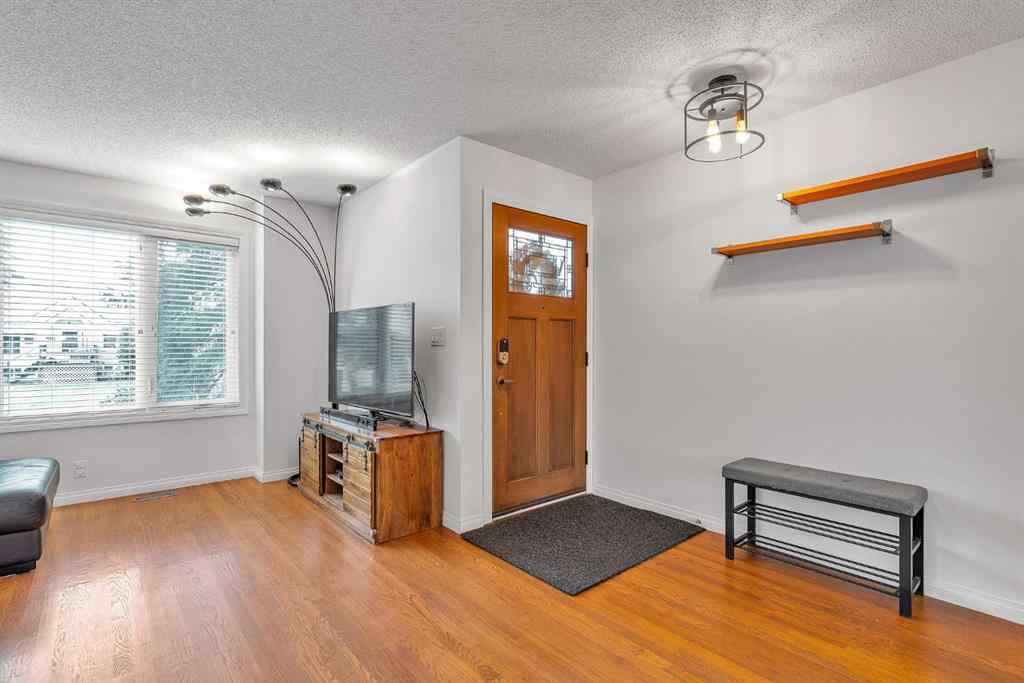 MLS® A2261580 - 1629 29 Avenue SW in South Calgary Calgary, Residential