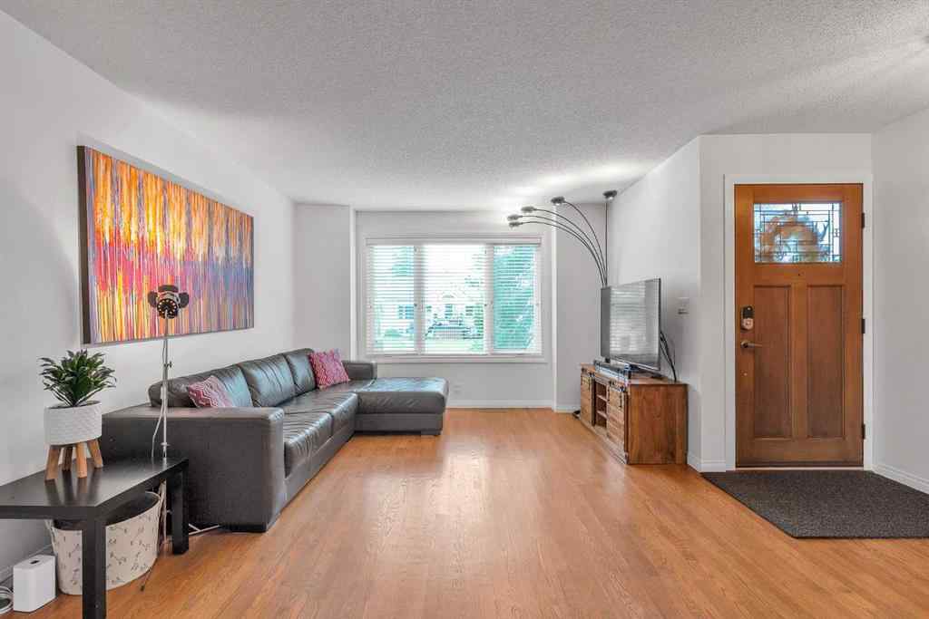 MLS® A2261580 - 1629 29 Avenue SW in South Calgary Calgary, Residential