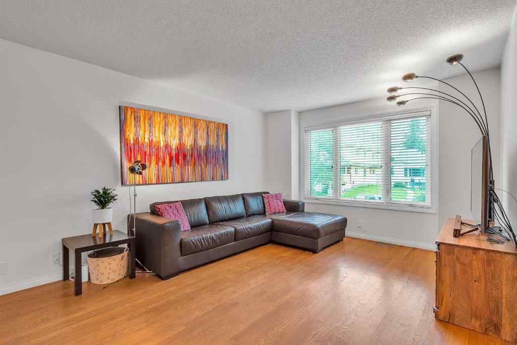 MLS® A2261580 - 1629 29 Avenue SW in South Calgary Calgary, Residential