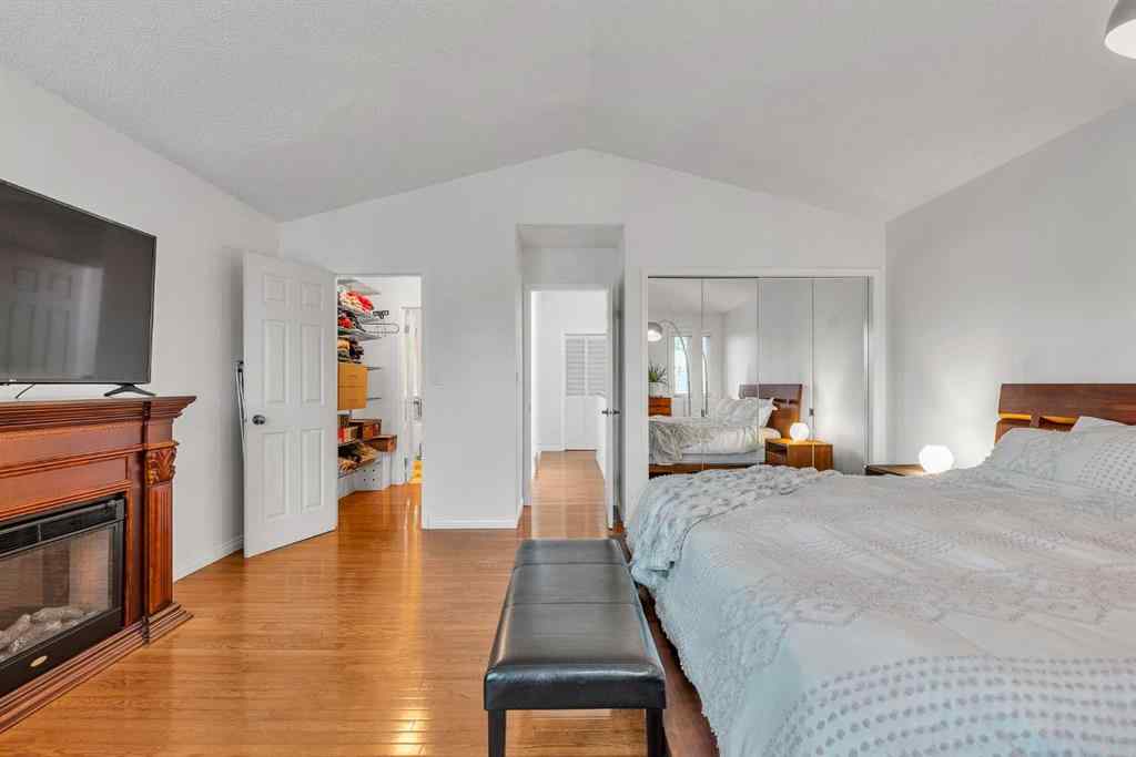 MLS® A2261580 - 1629 29 Avenue SW in South Calgary Calgary, Residential