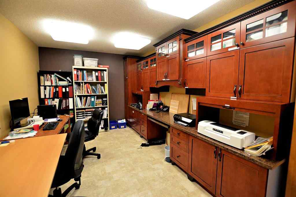 MLS® A2261582 - Unit #101 8715 109 Street  in Richmond Industrial Park Grande Prairie, Commercial