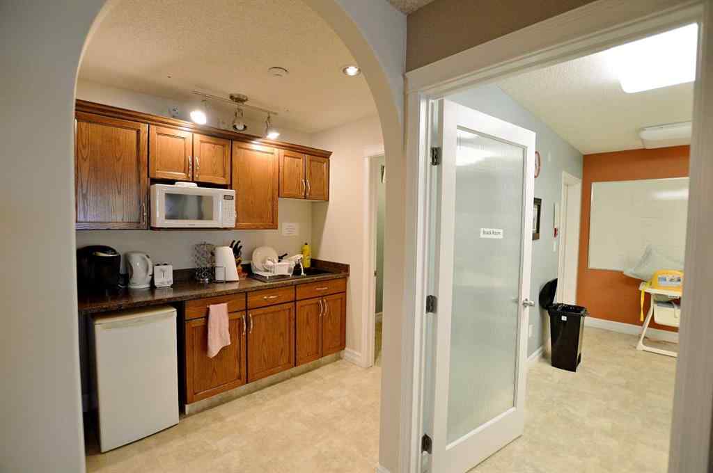 MLS® A2261582 - Unit #101 8715 109 Street  in Richmond Industrial Park Grande Prairie, Commercial