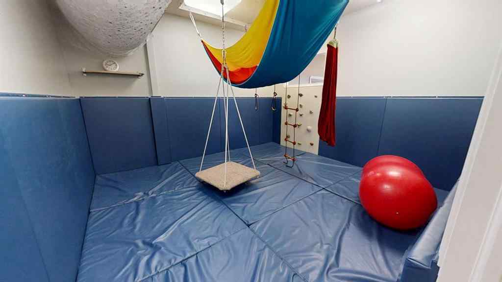 MLS® A2261582 - Unit #101 8715 109 Street  in Richmond Industrial Park Grande Prairie, Commercial