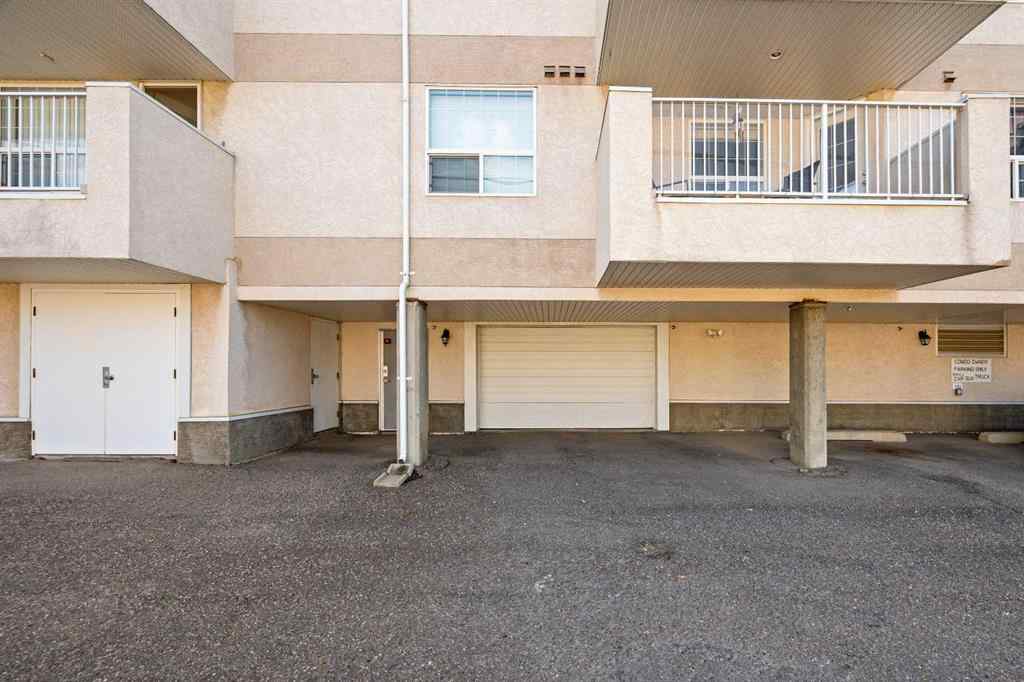MLS® A2261586 - Unit #206 5120 48 Street  in Central Business District Lloydminster, Residential