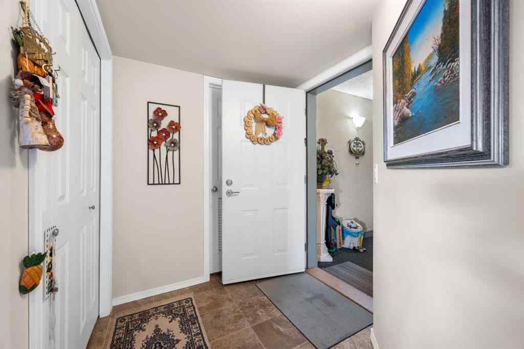MLS® A2261586 - Unit #206 5120 48 Street  in Central Business District Lloydminster, Residential