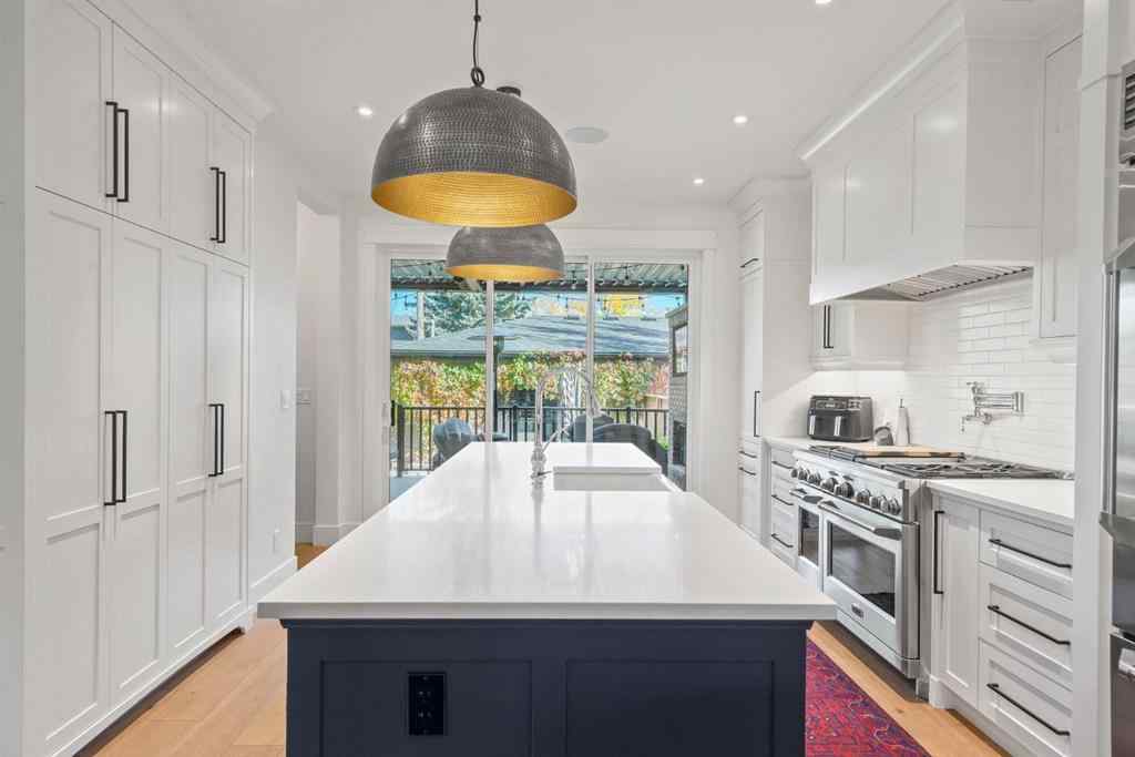 MLS® A2261596 - 2818 36 Street SW in Killarney/Glengarry Calgary, Residential