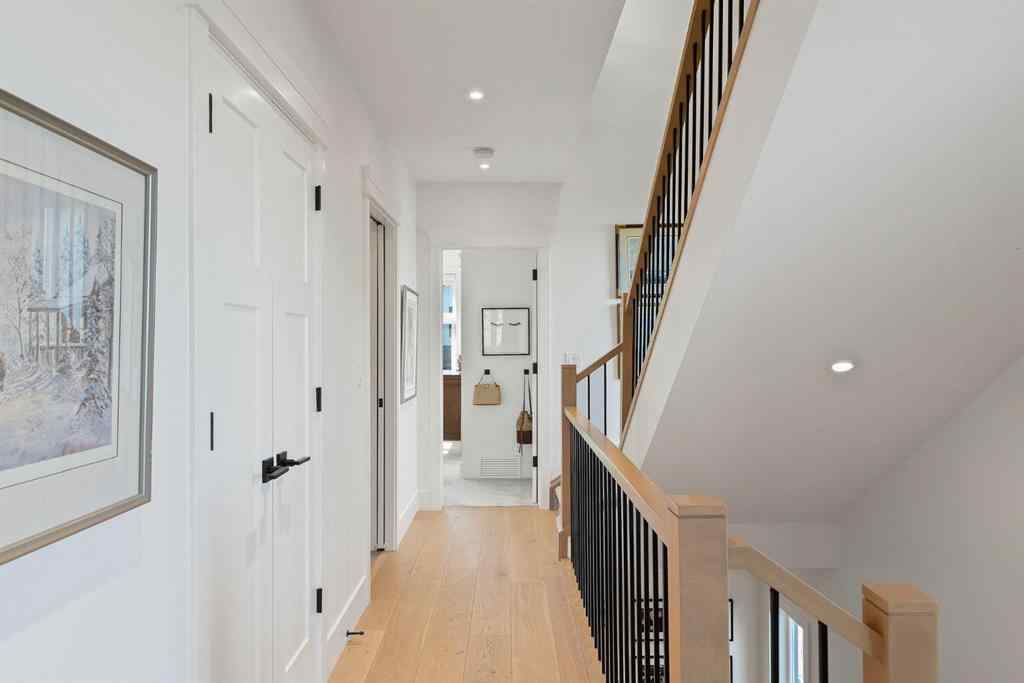 MLS® A2261596 - 2818 36 Street SW in Killarney/Glengarry Calgary, Residential