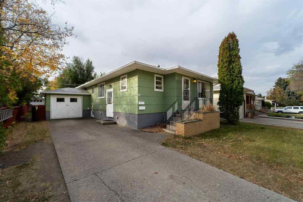 MLS® A2261598 - 1730 12 Avenue S in Agnes Davidson Lethbridge, Residential