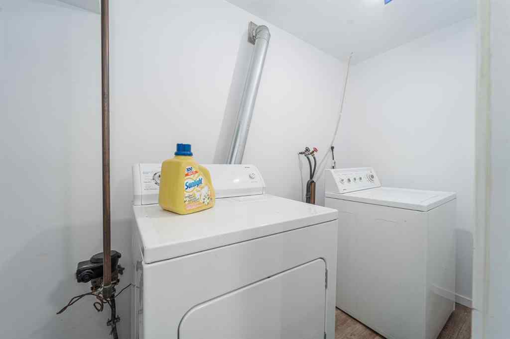 MLS® A2261598 - 1730 12 Avenue S in Agnes Davidson Lethbridge, Residential