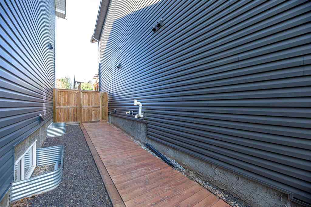 MLS® A2261599 - 204 Paint Horse Drive  in Heartland Cochrane, Residential