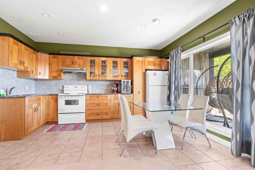 MLS® A2261600 - 518 High Park Court  in Highwood Lake High River, Residential