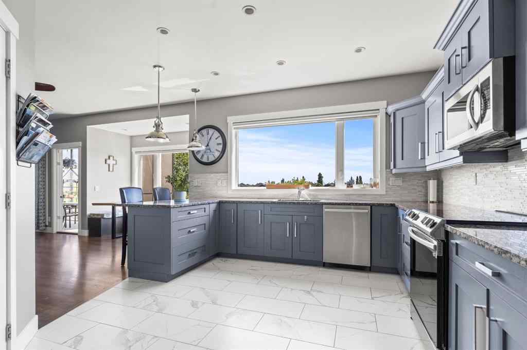 MLS® A2261600 - 518 High Park Court  in Highwood Lake High River, Residential