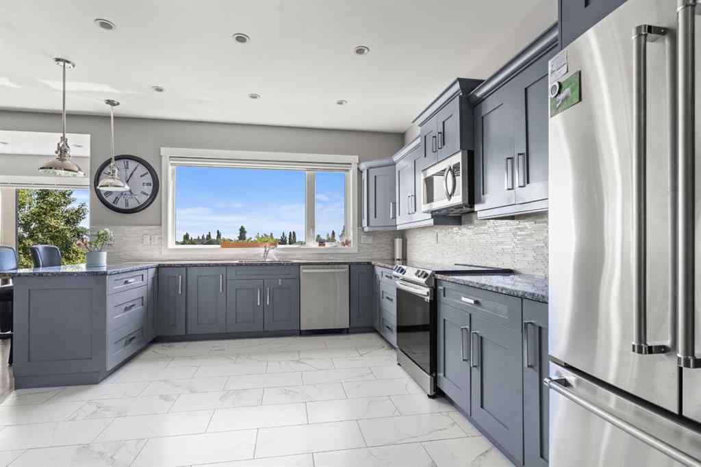 MLS® A2261600 - 518 High Park Court  in Highwood Lake High River, Residential