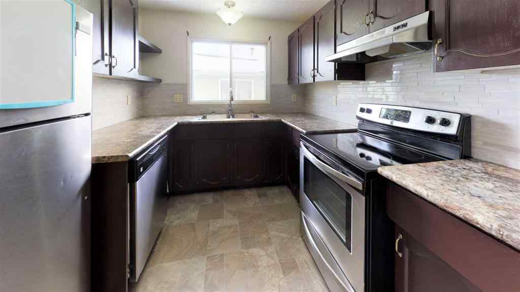 MLS® A2261601 - 9431 123 Avenue  in Crystal Ridge Grande Prairie, Residential