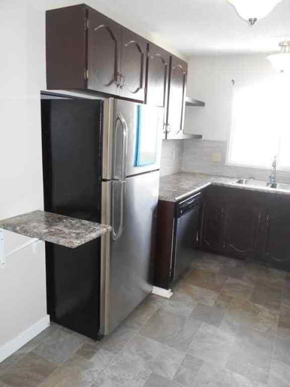 MLS® A2261601 - 9431 123 Avenue  in Crystal Ridge Grande Prairie, Residential