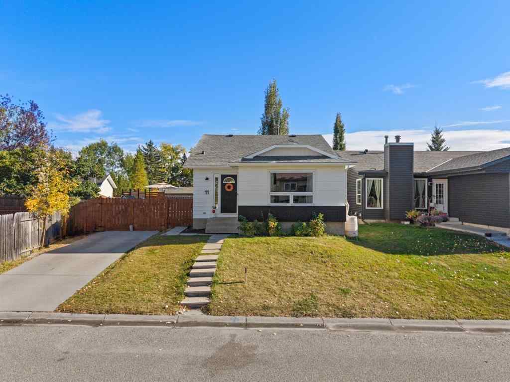 MLS® A2261610 - 11 Deerfield Circle SE in Deer Ridge Calgary, Residential