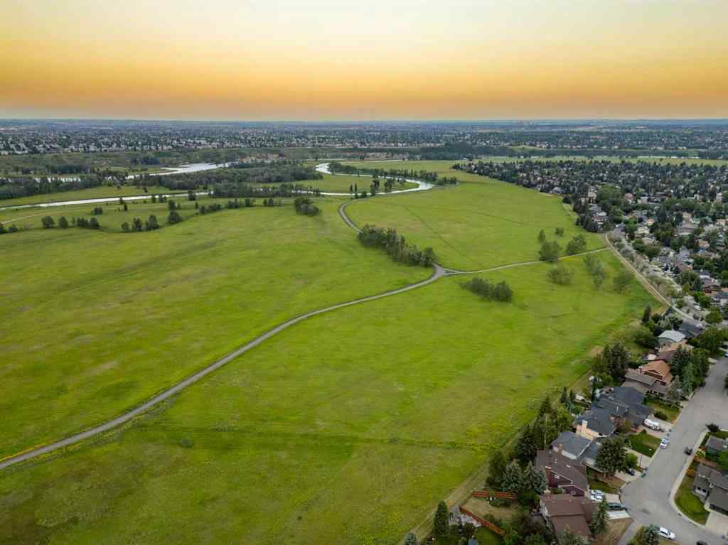 MLS® A2261610 - 11 Deerfield Circle SE in Deer Ridge Calgary, Residential